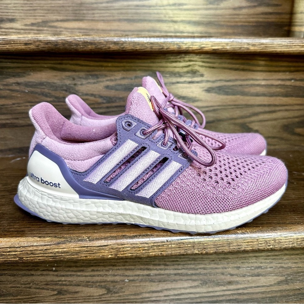 Adidas Women's Ultraboost 1.0 DNA Sneakers Running Shoes in Grey/Pink - Size 8